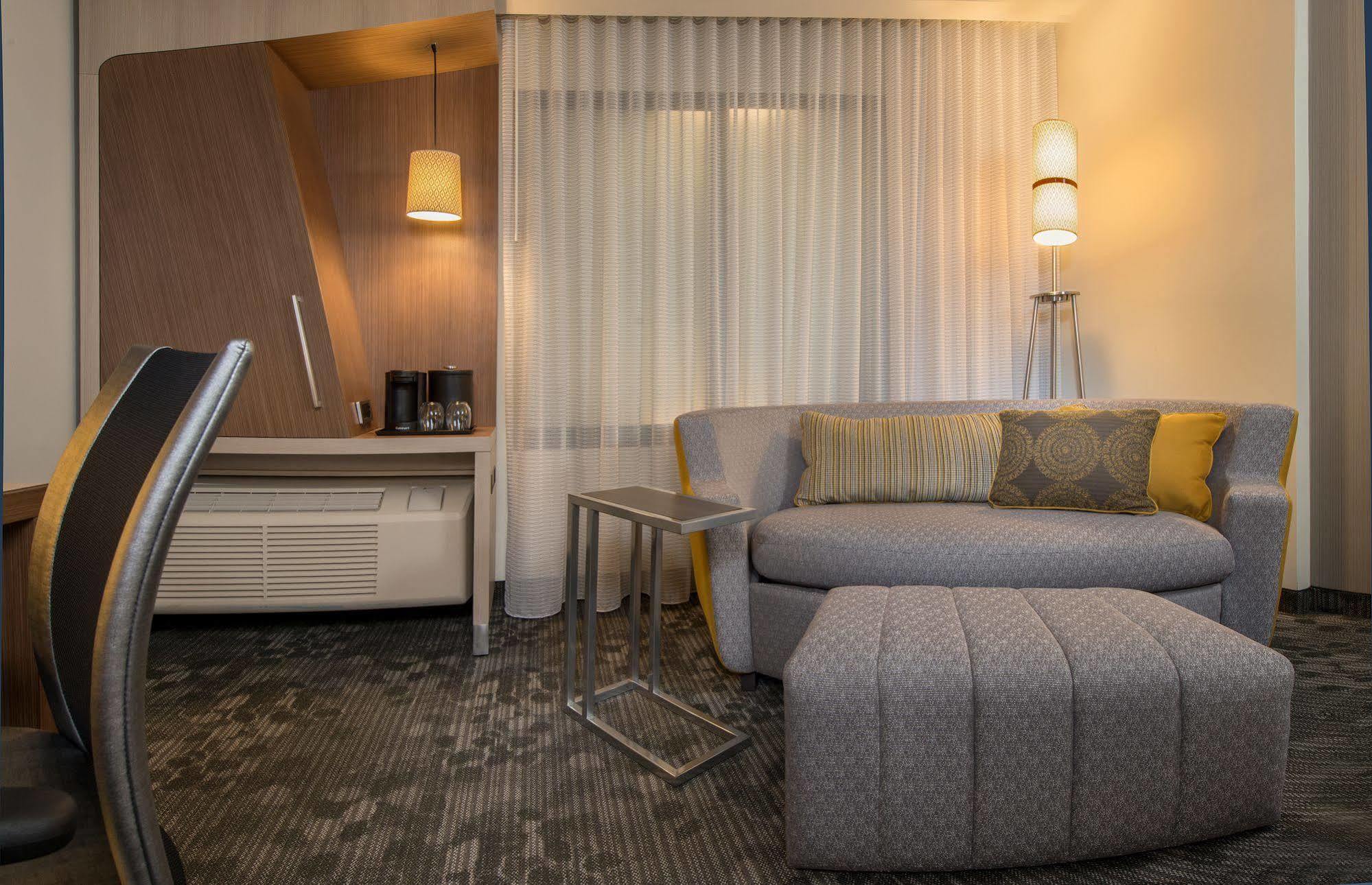 Courtyard By Marriott San Diego El Cajon Buitenkant foto